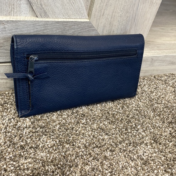 Liz Claiborne Navy Blue Trifold Snap Wallet - Picture 5 of 16